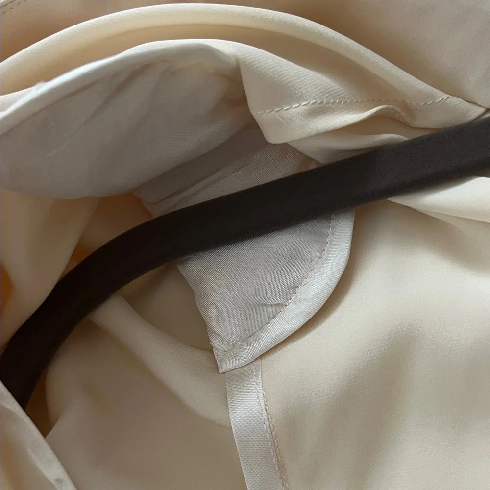 VINTAGE 70s Incinoo Cream Silk Satin Wrap Blouse L/S Retro Pointy Collar - Picture 8 of 16